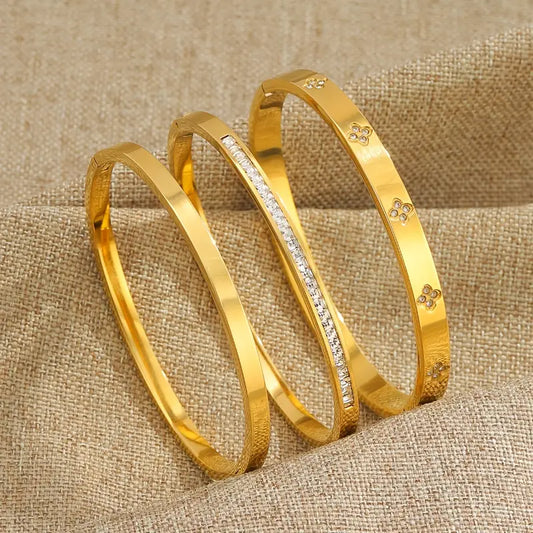 Armbänder mit Strass-Akzenten